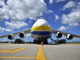 Antonov An-124 freighter