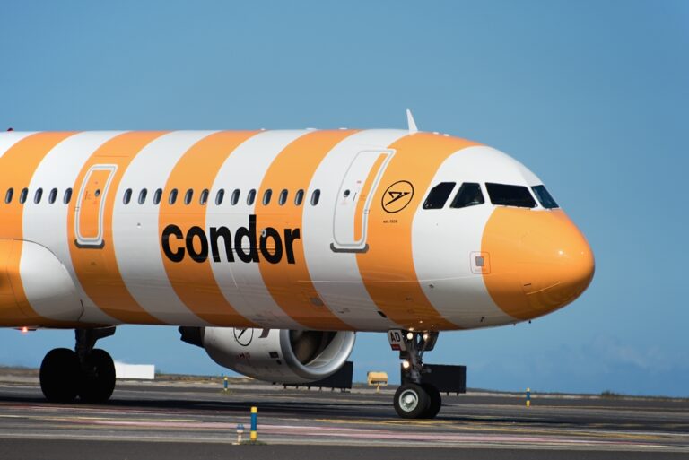 Tenerife,,Spain,May,1st,,2024.condor,Airlines,Airbus,A320-212.,Image,Of
